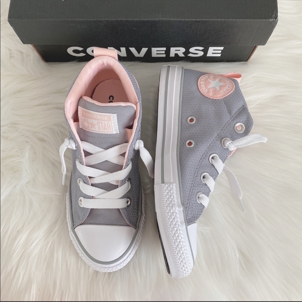 Converse Chuck Taylor All Star Street Mid Sneaker